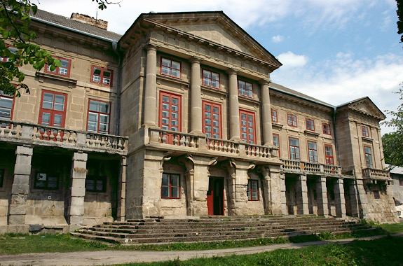 Картинка палац Орловських
